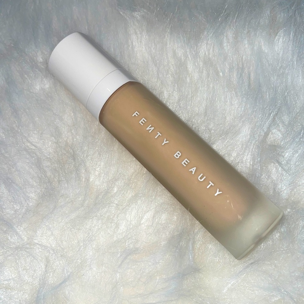 - FENTY BEAUTY **NWOB**